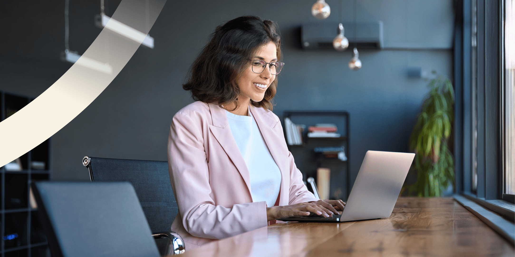 Our friend Dafna draws on her own experience as an internal communicator to help you plan a great and stress-free end-of-year meeting.