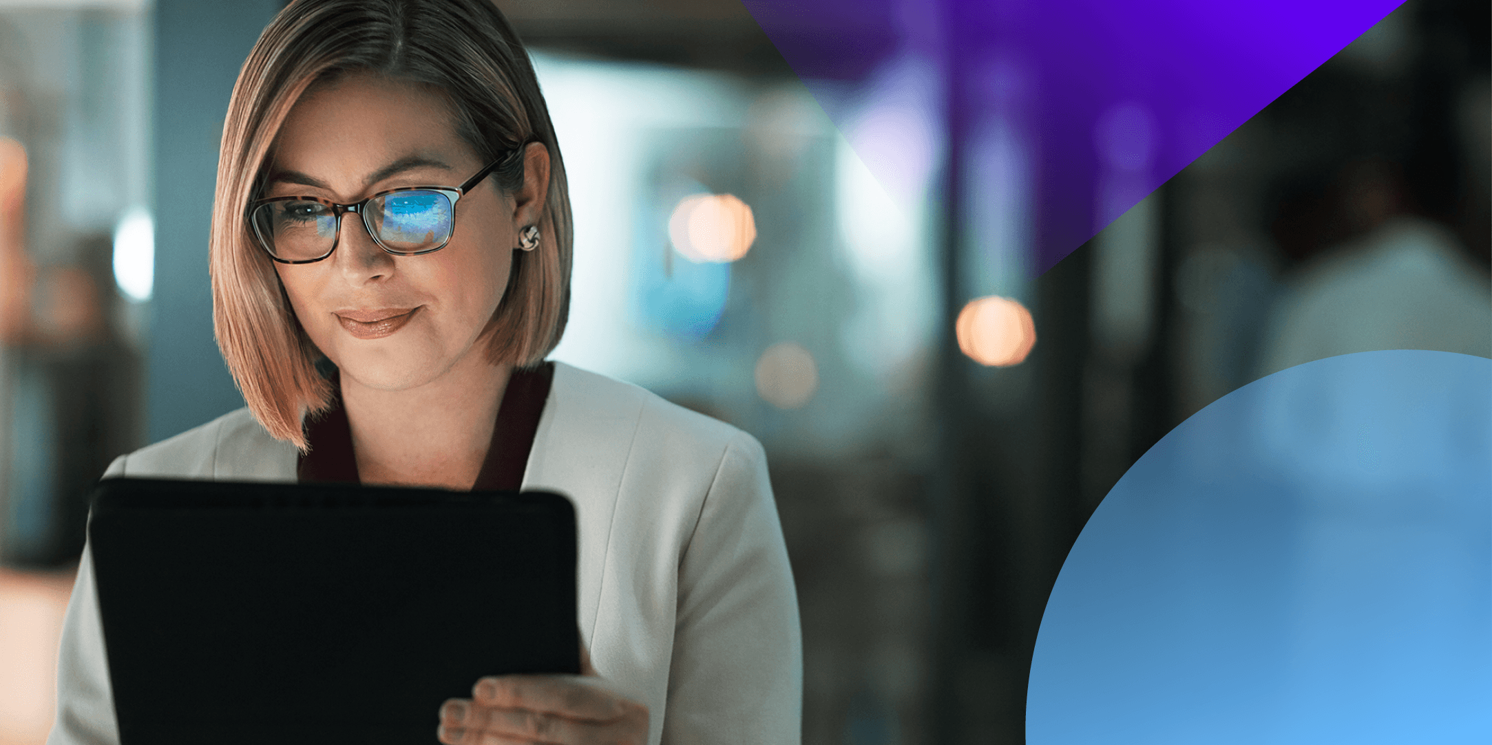 If you want to build a truly healthy company culture, every employee needs to be on board. Here's how an engagement strategy for frontline workers can help.